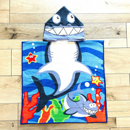 Cape de bain enfant requin bleu, grossiste serviettes de plage