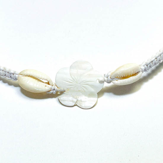 Großhändler für hochwertigen Modeschmuck, Muschelarmband weiße Blume